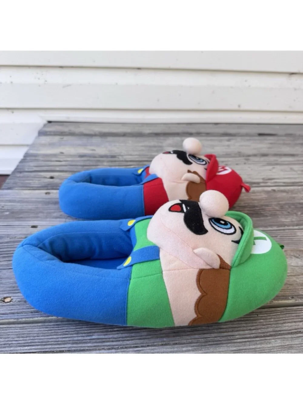Nintendo Super Mario Bros 3D Plush Bedroom Slippers Boys Girls Kids Youth XL 4 5